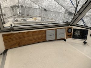 Panel and instruments on a Hallberg Rassy